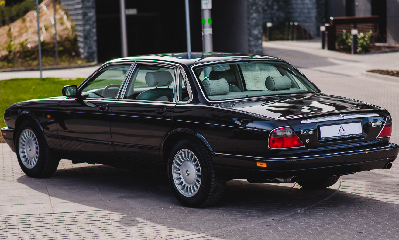 Jaguar XJ X300 - zdjęcie nr 11