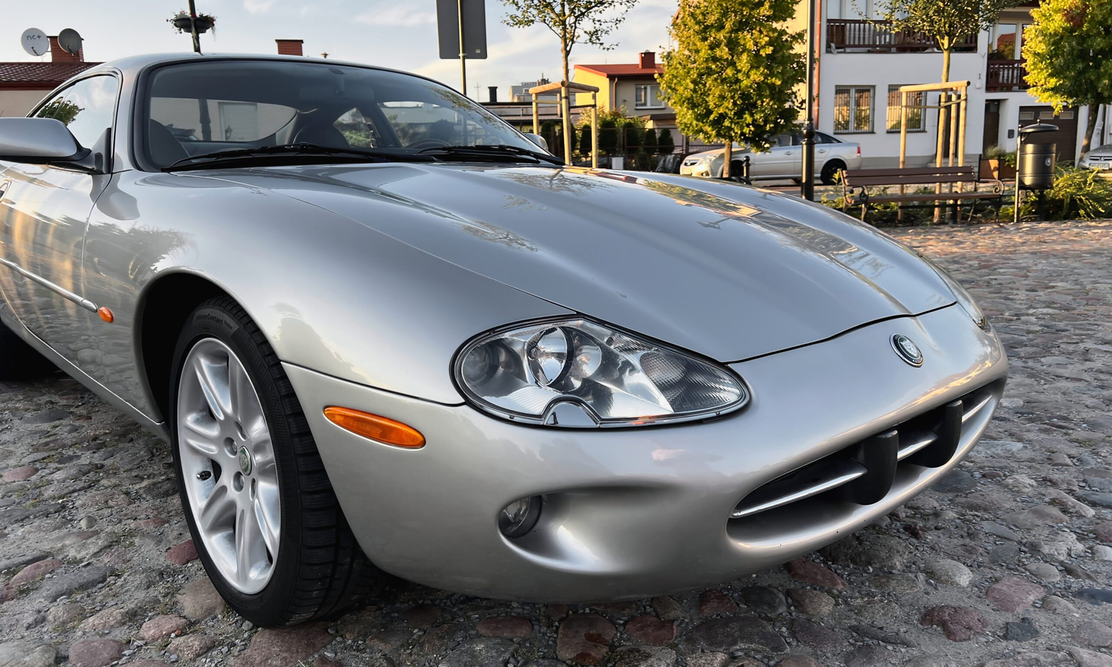 Jaguar XK8 - zdjęcie nr 3