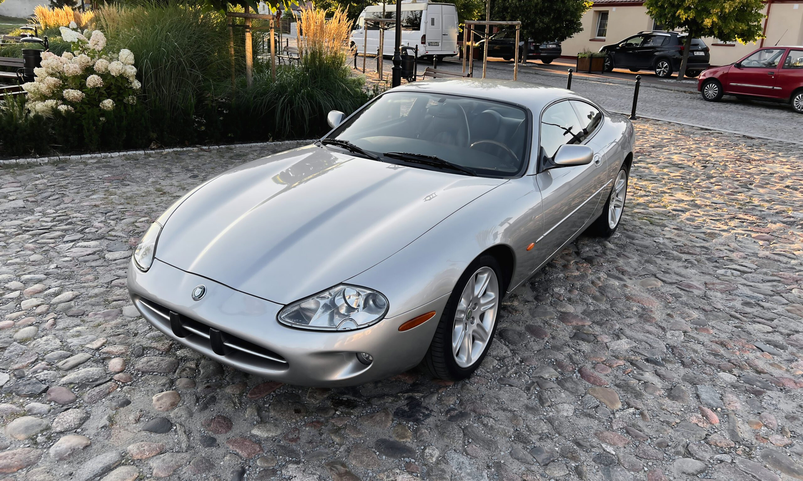 Jaguar XK8 - zdjęcie nr 2